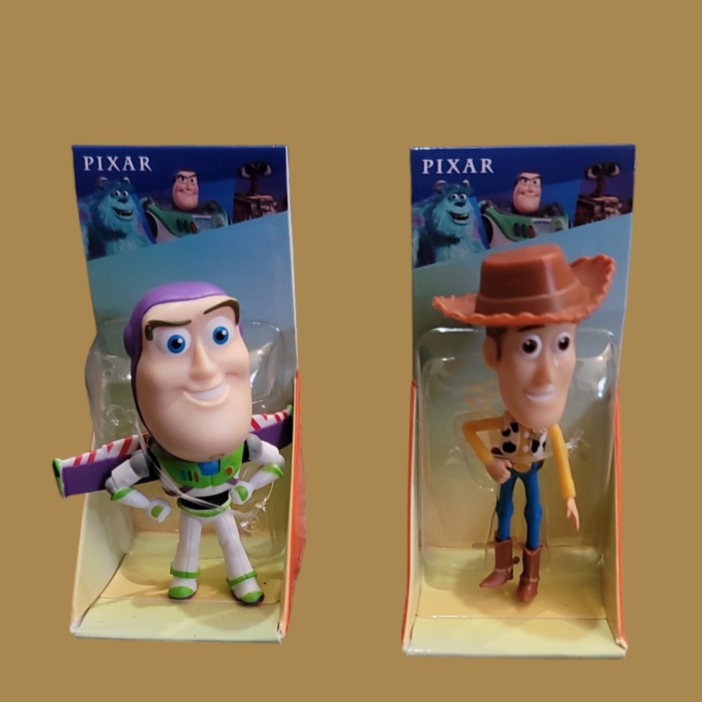 2 Disney Pixar Toy Story mini vinyl figs